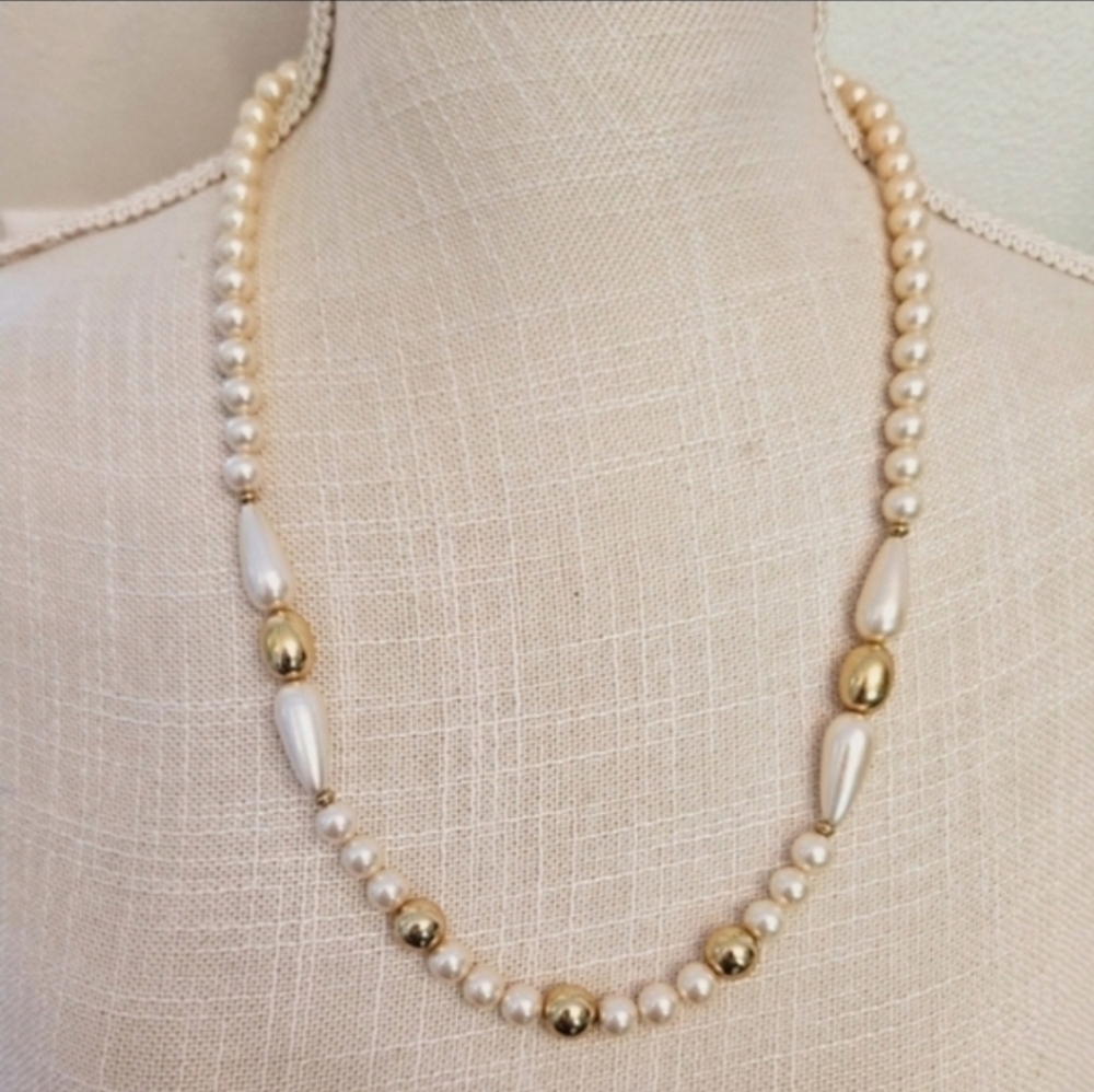 Vintage Napier Pearl Necklace